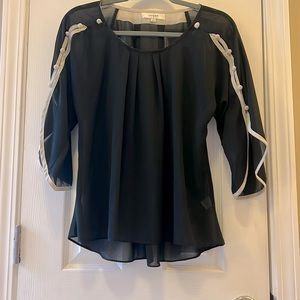 Black w/cream accents Umgee Sheer Blouse w/ covered button detailing Gently worn